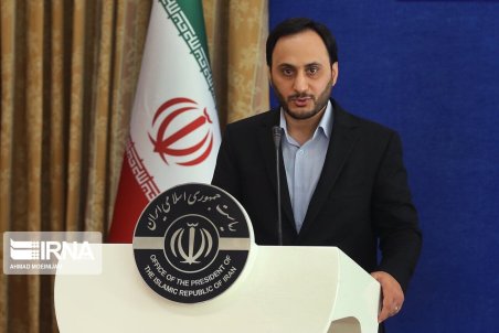 بهادری‌جهرمی: دولت درباره حقوق مردم حتی با خودش هم تعارف ندارد