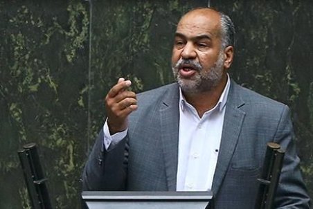 نماینده مهریز:آموزش و پرورش به حقوق معلمان توجه کند