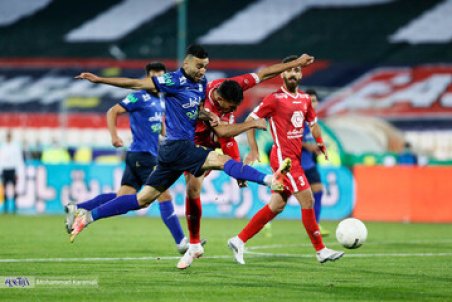 استقلال و پرسپولیس در تسخیر پوپولیسم!