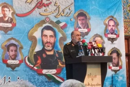 سردارسلامی: شهدا نشانه‌های  تسلیم نشدن ملت فداکار ایران در مقابل استکبار  است