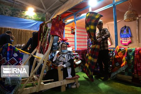 نماینده مجلس: گردشگری و صنایع‌دستی باید به جایگاه بالاتری در اقتصاد کشور برسد