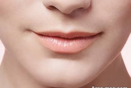 طرز تهیه اسکراب لب با ۸ فرمول