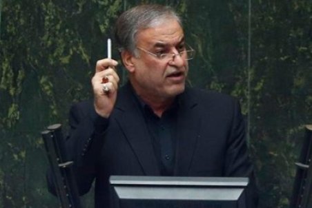 آقای احمدی‌بیغش‌ بفرمایید یک لیوان آب!