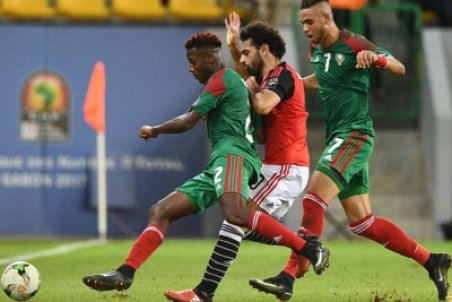 پخش زنده فوتبال امروز، یکشنبه ۱۰ بهمن از تلویزیون + جدول