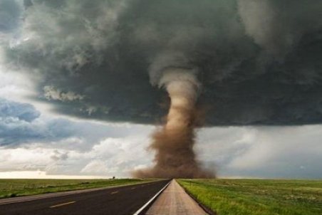 تعبیر خواب گردباد و نشانه های مهم دیدن این خواب