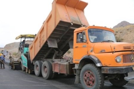 کل اعتبارات عمرانی استان کرمانشاه پاسخگوی روکش آسفالت راه‌ها نیست