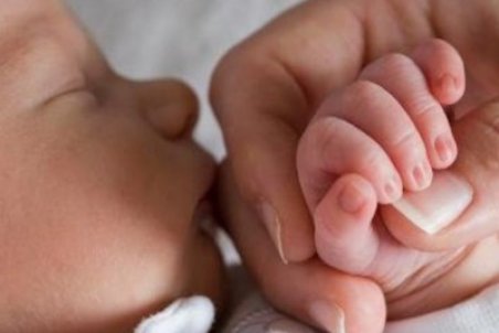 چرا سنِ "مادری" در میان زنان ایرانی افزایش یافته است؟!