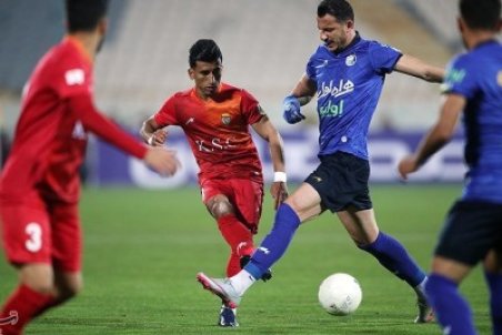 پاشازاده: اعتمادبه‌نفسی که خط دفاعی استقلال دارد، خط حمله‌ آن ندارد