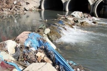 "ورود فاضلاب انسانی" تصفیه نشده به سد ماملو!/ تامین بخشی از آب شرب تهران از سد ماملو!