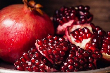 درمان خارش پوست با انار + فیلم