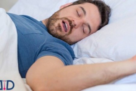 چرا وقتی در خواب هستید آب از دهانتان راه می‌افتد؟