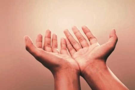 عزیز شدن در نزد دیگران با دعا و ذکر