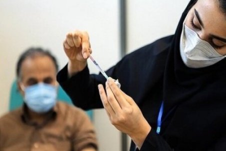 تزریق دُز سوم کرونا برای معلمان اجباری نیست