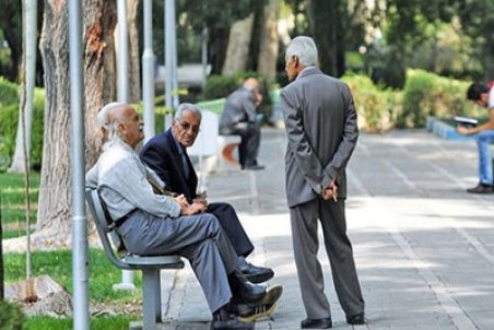 بازنشستگان چقدر عیدی می‌گیرند؟