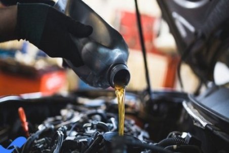 حذف محصولات تقلبی با ورود روغن‌موتور و لاستیک در سامانه جامع تجارت/ درج قیمت کارخانه به نفع مصرف‌کنندگان است