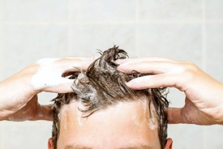 برای شستن موی سر تاید بهتر است یا شامپو؟