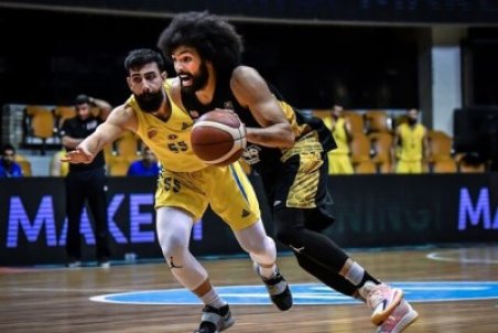 واکنش ستاره سپاهان به عدم حضورش در تیم ملی بسکتبال