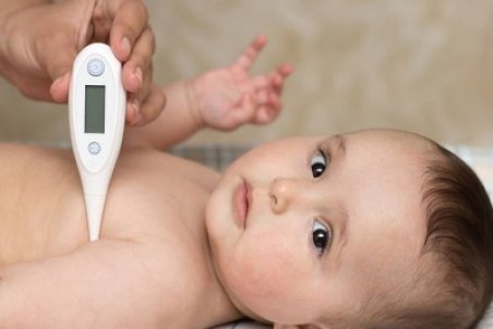 دمای بدن نوزاد در چه اندازه عددی نرمال است؟
