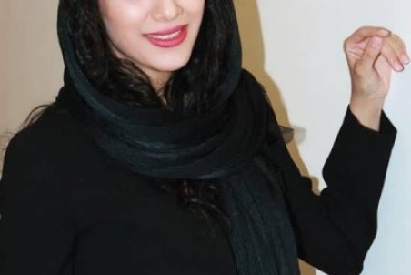 بیوگرافی مونا فرجاد بازیگر