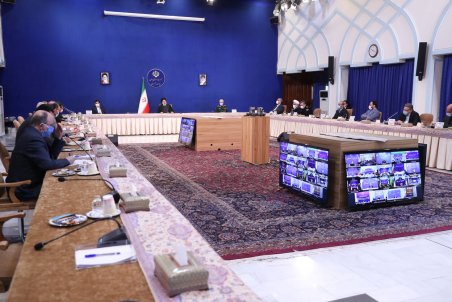 رییس‌جمهور: دستگاه‌های اجرایی به برگزاری اجتماعات غیرضروری اصرار نکنند