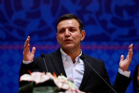 تحرکات عزیزی‌خادم برای لغو جلسه برکناری‌اش