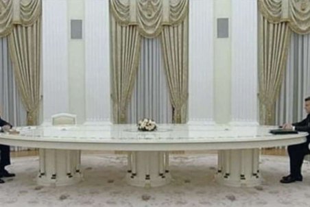 پوتین: مسکو و پاریس مواضع نزدیکی درباره برجام دارند