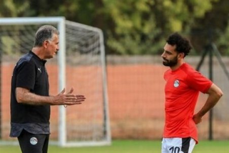 حسرتی که بر دل کی‌روش و صلاح ماند/عکس