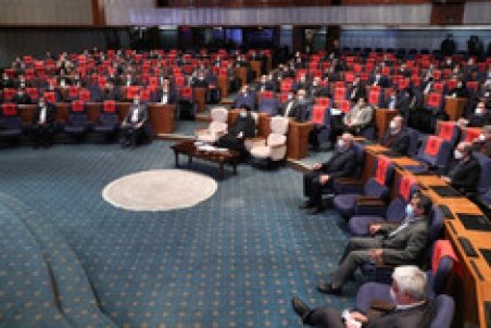 آغاز عملیات اجرایی ۴۸ پروژه بزرگ صنعتی با حضور رئیس جمهور