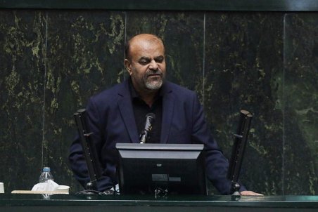 ۲۱ نماینده در نامه‌ای به وزیر راه و شهرسازی خواستار ارائه برنامه‌ زمانبندی اجرای طرح‌ها شدند