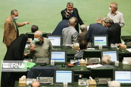 مجوز مجلس به دولت برای استفاده از منابع صندوق توسعه ملی در پروژه‌های فاینانس