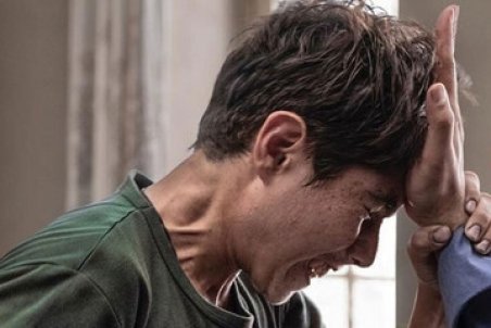 بازیگر «موقعیت مهدی»: مادرم گفت جلوی دوربین که می‌روی وضو بگیر