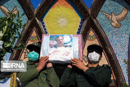 پیکر سردار شهید مهدوی‌نژاد از فرماندهان سپاه در قم تشییع شد