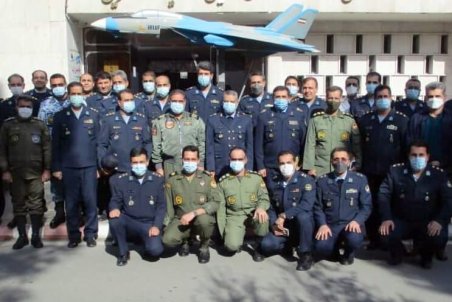 تشریح بیعت کارکنان نیروی هوایی با امام(ره) برای جوانان/این دیدار پیروزی انقلاب را سرعت بخشید