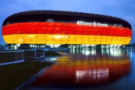 حمایت باشگاه بایرن‌مونیخ از اوکراین/عکس