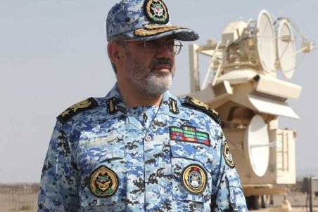 بازدید جانشین ستاد کل نیروهای مسلح از جزایر نازعات خلیج فارس