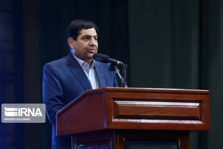 مخبر بر ضرورت مشارکت دانشگاه‌ها و مراکز علمی و تحقیقاتی در حل مسائل پیش رو تاکید کرد