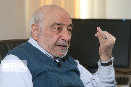 دولت در مذاکرات شعاری و عجولانه عمل نمی‌کند