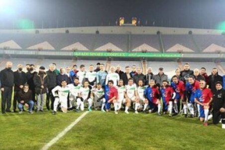 اعتراض شدید علی کریمی به مهدوی در یادبود انصاریان و میناوند