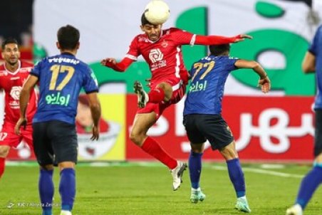 استفاده سرخابی‌ها از کیفیت پایین لیگ!/عکس