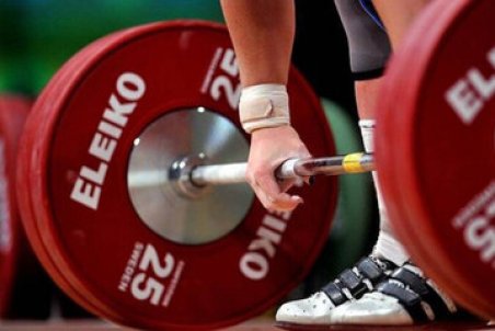 حال وزنه‌برداری خوب است؛ به آن دست نزنید!