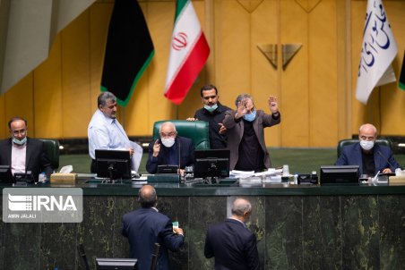 انتقاد از کاهش منابع برخی وزارتخانه‌ها در جریان بررسی بودجه