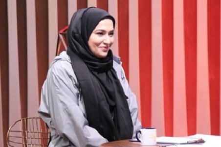 بازیگرِ شخصیتِ فرح دیبا: بازی در نقش ملکه، جذاب است