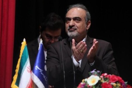 بزرگداشت احمدرضا معتمدی در اختتامیه جشنواره چهلم