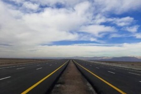 تردد وسایل نقلیه سنگین در آزادراه خرم‌آباد_ بروجرد ممنوع شد