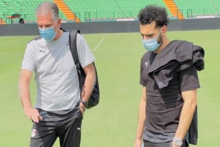 داور به محمد صلاح:بیا بگیر خودت سوت بزن!/عکس