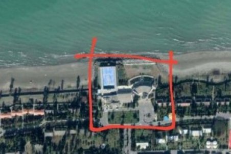 این استخر رو باز جنجالی متعلق به کیست؟