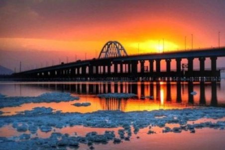 ماجرای دریافت عوارض از مردم برای عبور از پل میانگذر دریاچه ارومیه چه بود؟