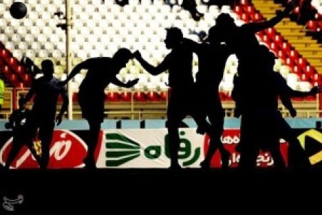 رشیدی: مردم در قرن ۲۱ به دنبال زندگی در مریخ هستند، فدراسیون فوتبال دنبال جادوگر!