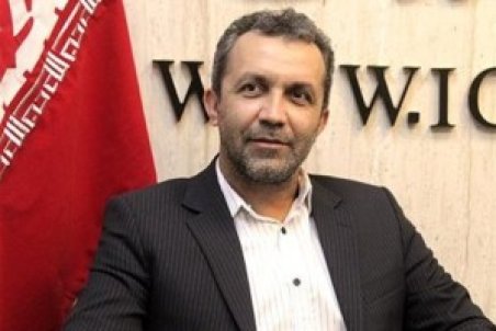 فروردین: عزل عزیزی خادم این پیام را ارسال کرد که فدراسیون فوتبال،‌ ساختار لازم را ندارد