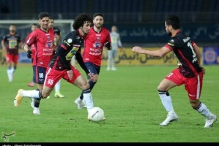 کرمانی‌مقدم: پرسپولیس در نقل‌وانتقالات افتضاح عمل کرد